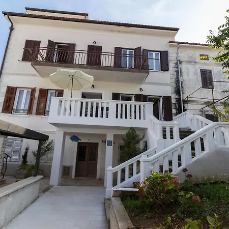 Apartamento Hrabric 2 *